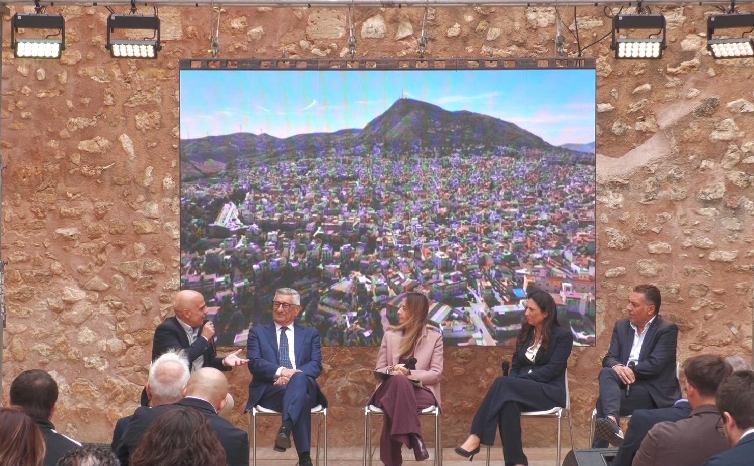 Alcamo, prima edizione del Premio Chiaramonte al Castello dei Conti di Modica, l'eccellenza del territorio in primo piano