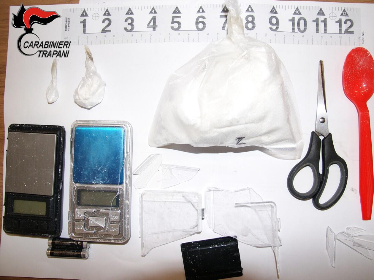 Coppia alcamese arrestata dai Carabinieri con oltre duecento grammi di cocaina