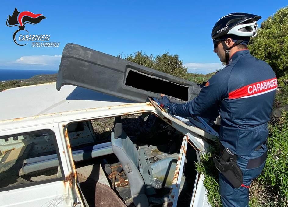 Pantelleria: rogo di rifiuti ed omessa bonifica, due uomini denunciati