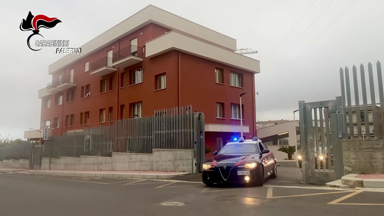 Partinico, lite per il prezzo del cibo, spara al venditore ambulante e ferisce un uomo