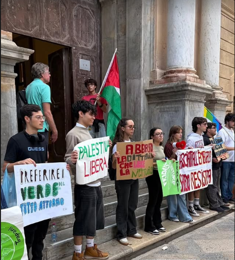 Trapani: studenti in piazza con Fridays For Future per l'emergenza climatica