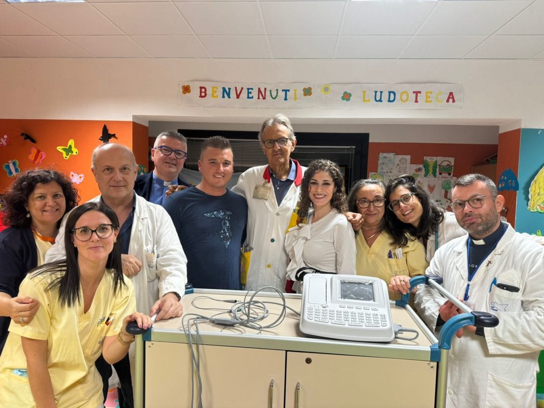 Sposi marsalesi donano ECG a reparto di pediatria del Paolo Borsellino