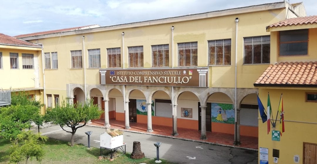 Uomo si introduce nella scuola "Casa del Fanciullino di Partinico, paura tra bambini e personale