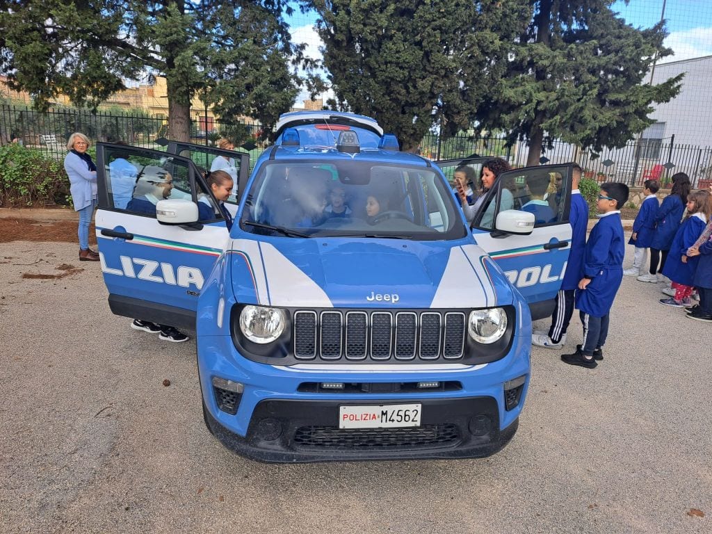 "Train... to be cool", incontro tra la polizia di Trapani e 220 studenti di Misiliscemi