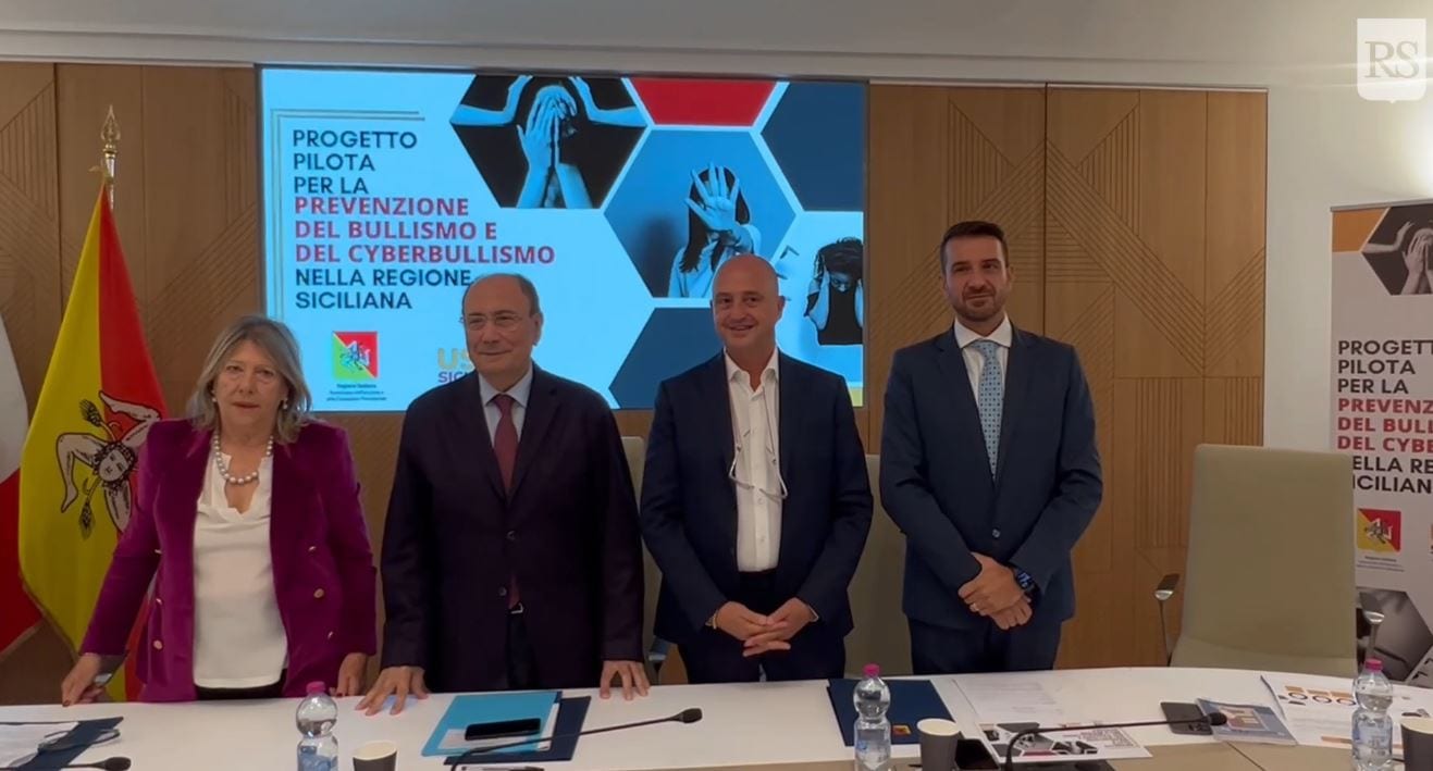 Regione presenta progetto pilota su bullismo, la conferenza stampa a Palazzo d’Orléans (INTERVISTA)