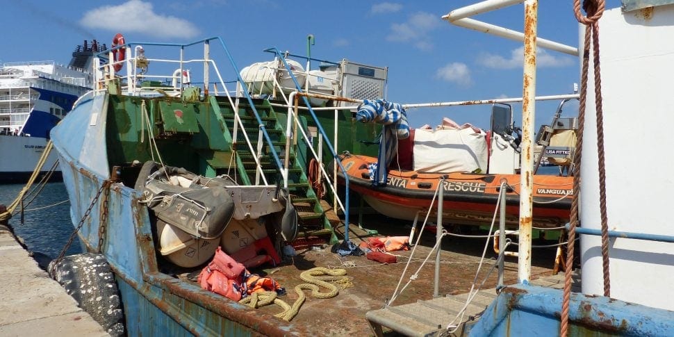Nave tedesca Iuventa in stato di degrado a Trapani, 12 ONG sporgono denuncia