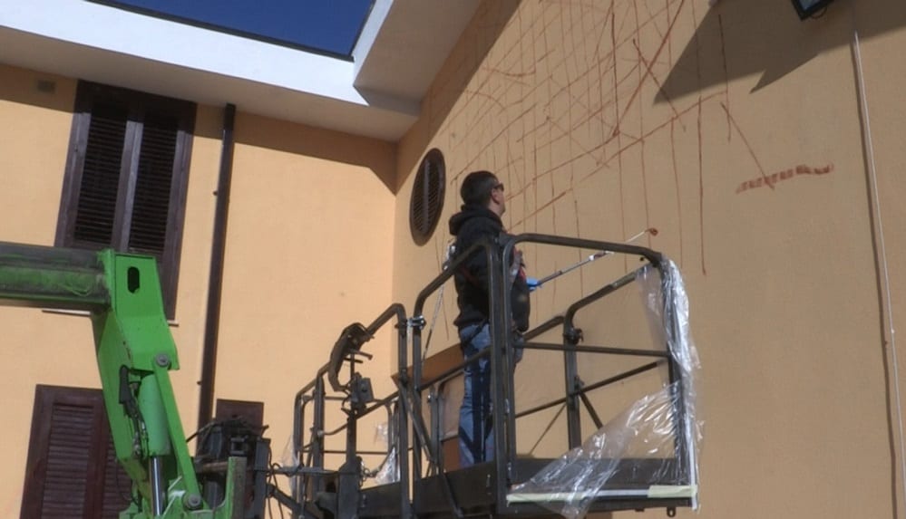‘Villa della Legalità’ a Borgetto, avviata pitturazione dei murales. Al lavoro Giulio Rock (Interviste)