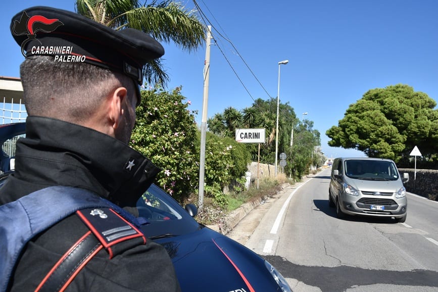 Scoperta a Carini piantagione indoor di cannabis. Un arresto e una denuncia anche per furto di energia