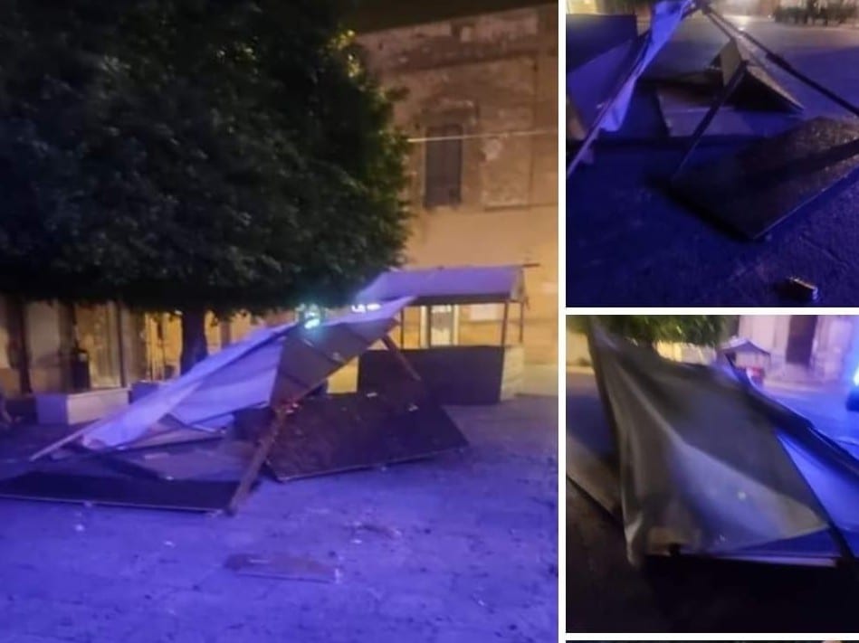 Vandali in azione... ancora. A Castelvetrano distrutta casetta natalizia in legno