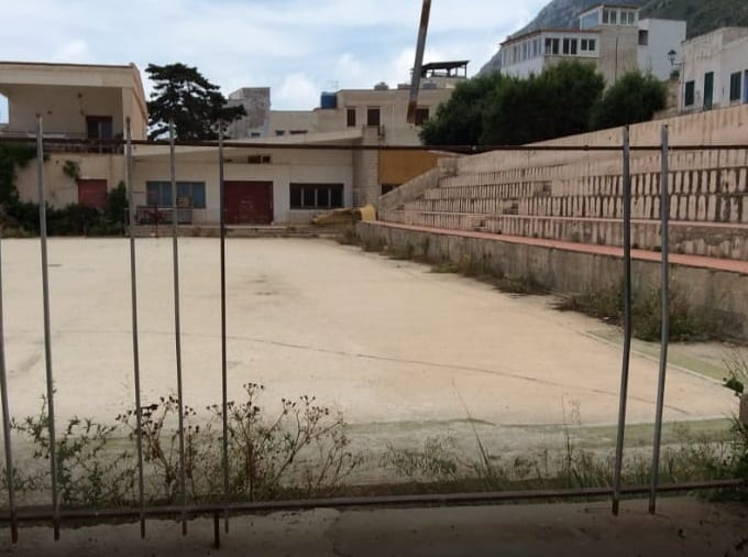 Marettimo, rinascerà il campo di calcio a 5. Approvato progetto