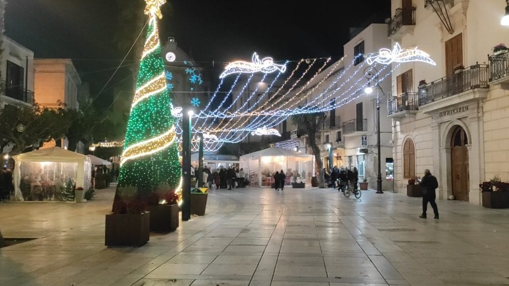 Cenoni e spettacoli in piazza ad Alcamo per salutare il 2023