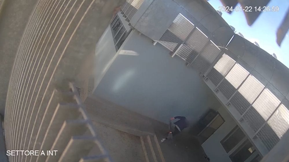 Incendio al CPR di Trapani, arrestati tre nordafricani. Avevano agito a volto scoperto
