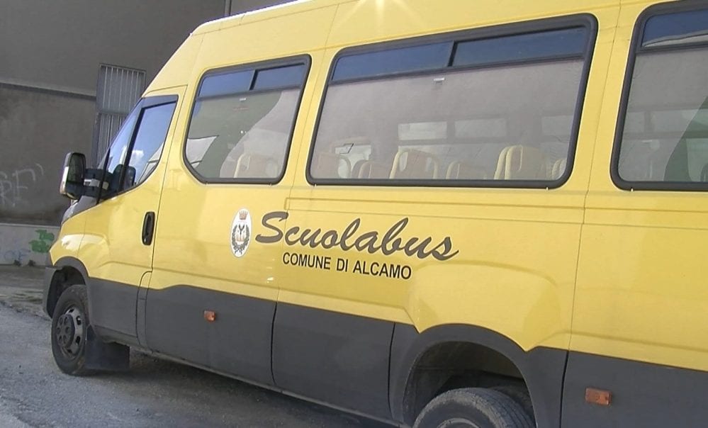 Scuolabus, autista in pensione. Disagi ad Alcamo, servizio sospeso e poi riattivato