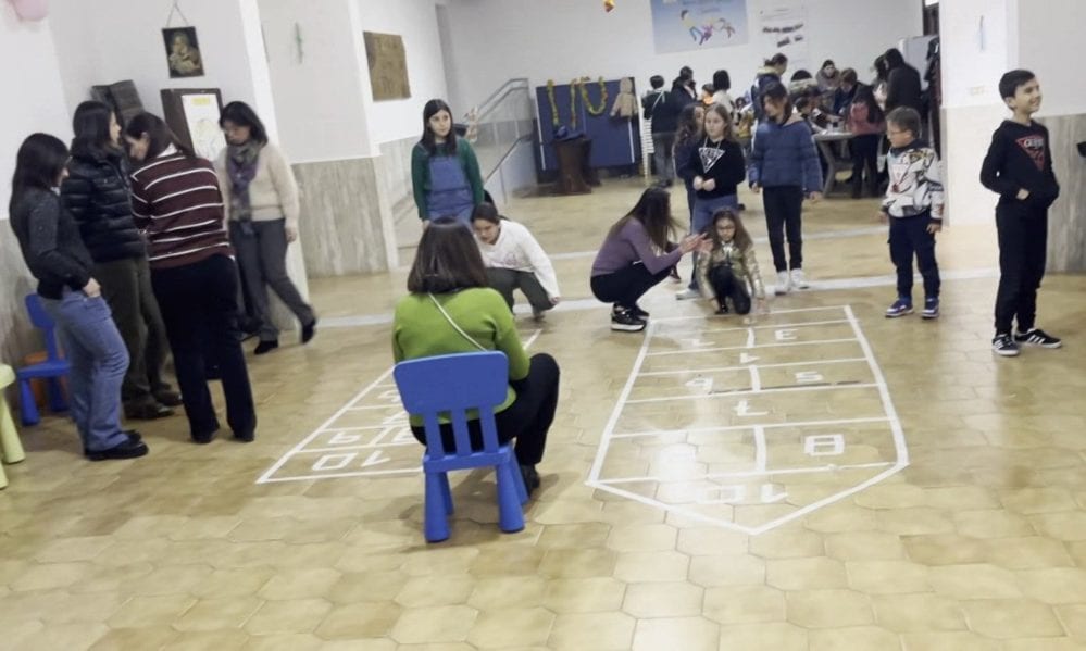 Giochi tradizionali uniscono le generazioni di Balestrate. Esperienza da ripetere