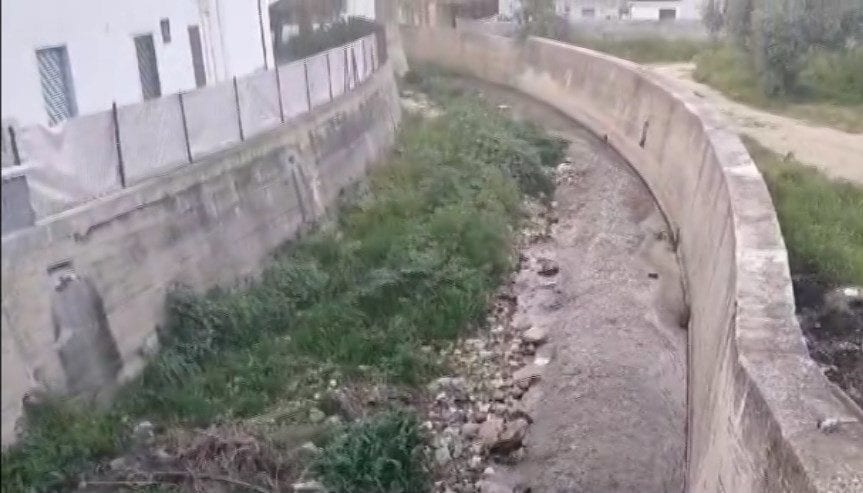 Torrente Canalotto di Alcamo Marina, punto e a capo. Alveo semi-ostruito e rischi esondazioni