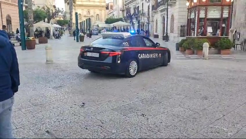 Rissa ad Alcamo a due passi da piazza Ciullo e in pieno giorno. Polizia cerca autori