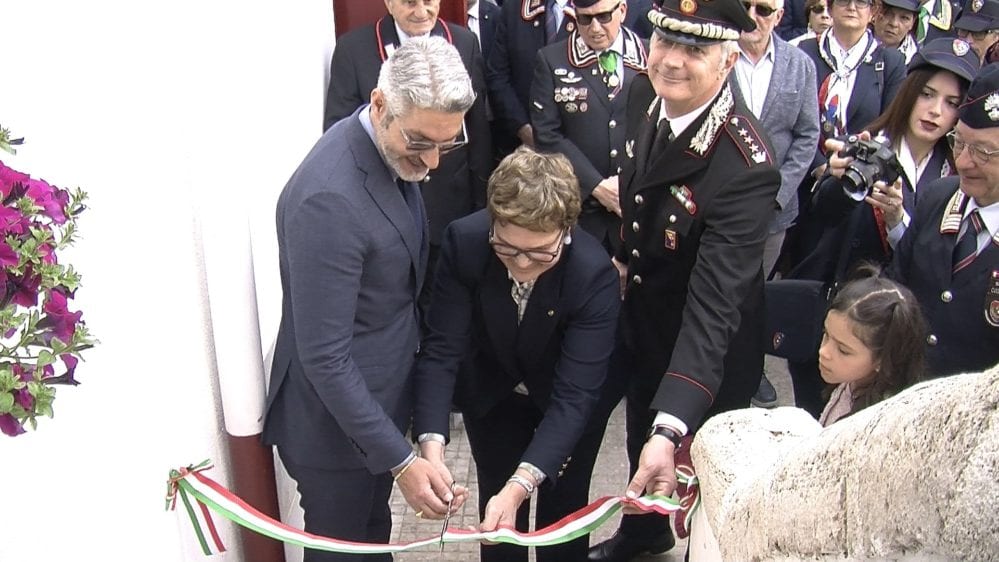 Sezione ANC di Alcamo intitolata a De Carolis. Emozioni per ‘Museo delle Uniformi’ (Interviste)