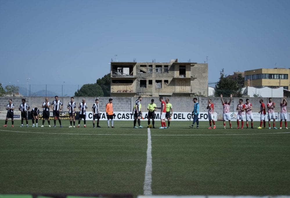 Calcio, FC Alcamo fallisce l’obiettivo. Basket, Trapani vince gara 1. Bis alle 21
