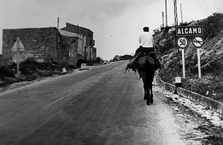 ‘Come eravamo’, una mostra di foto d’epoca ad Alcamo (intervista)