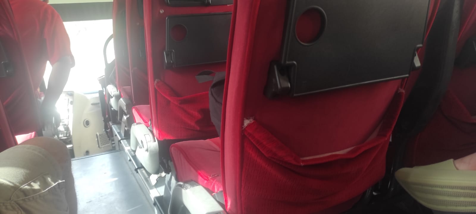 Navetta per Alcamo Marina, bus quasi impresentabile. Manca pure aria condizionata (VIDEO)