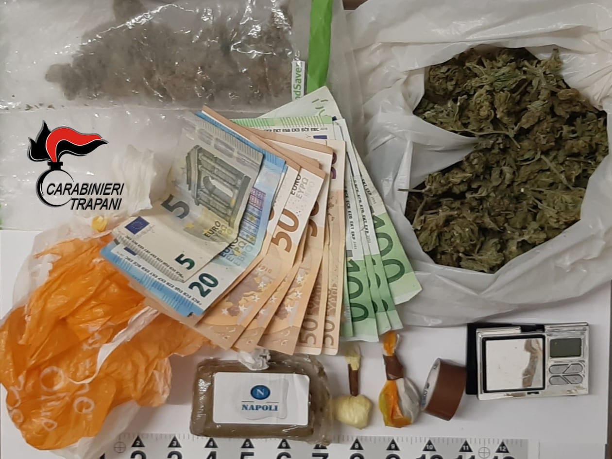 Detenzione e spaccio di droga ad Alcamo, scattano due arresti