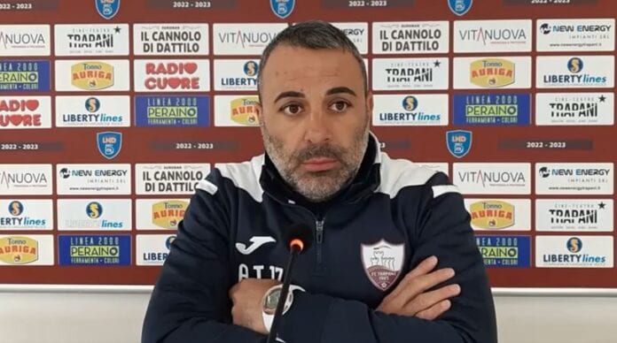 Calcio. Torrisi come Parente, prima figuraccia e immediato esonero. Arriva Tesser?