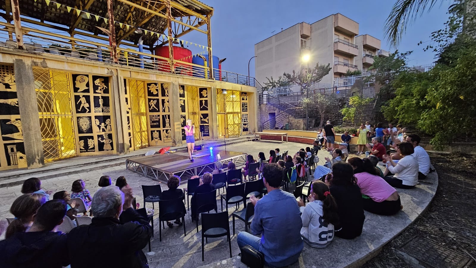Minifestival ‘Urrà’, rigenerato a Partanna spazio urbano abbandonato. Anche street-art (VIDEO)