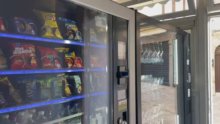 Alcamo, raffica di furti nei distributori di bibite