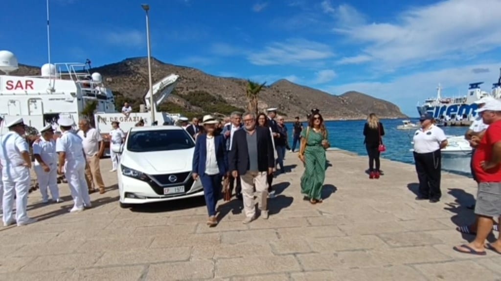 Favignana. Il mare come strumento terapeutico (Interviste)