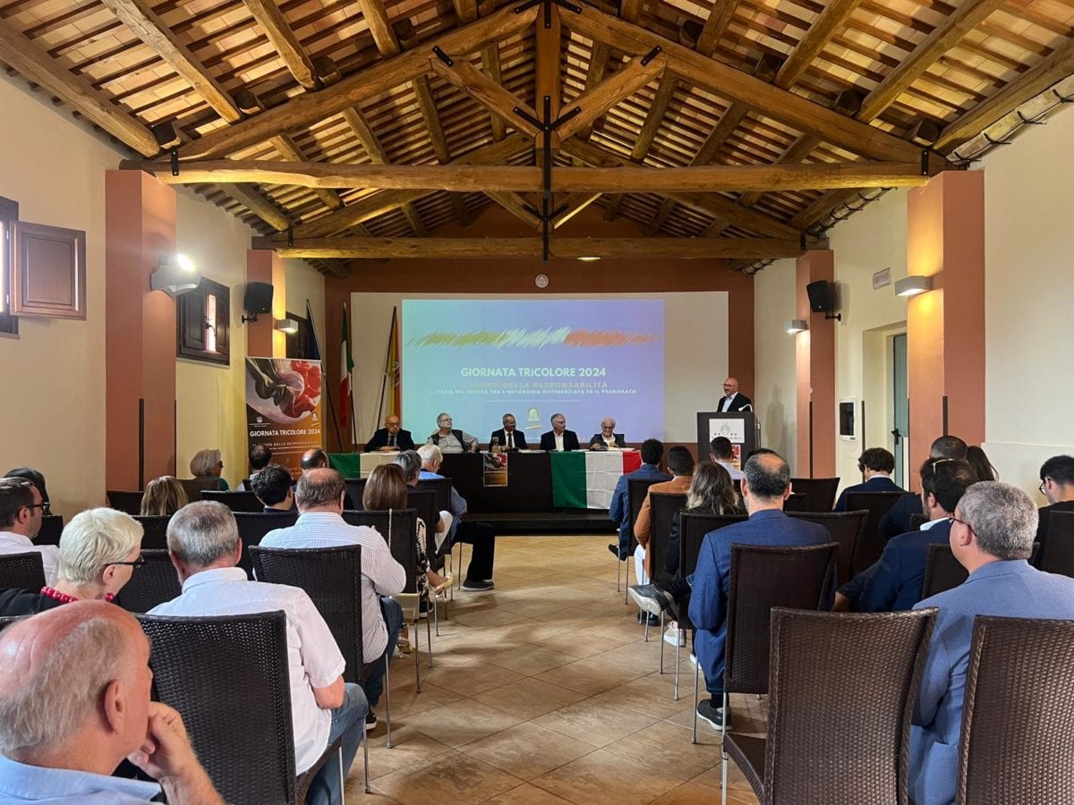 ‘Giornata Tricolore’, riflessioni e riforme. Presente, a Custonaci, anche Massimo Magliaro (Interviste)