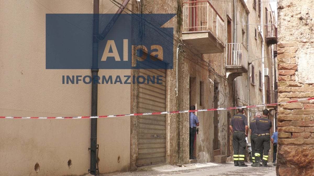 Morte sul lavoro in pieno centro ad Alcamo. Operaio vola giù e perde la vita