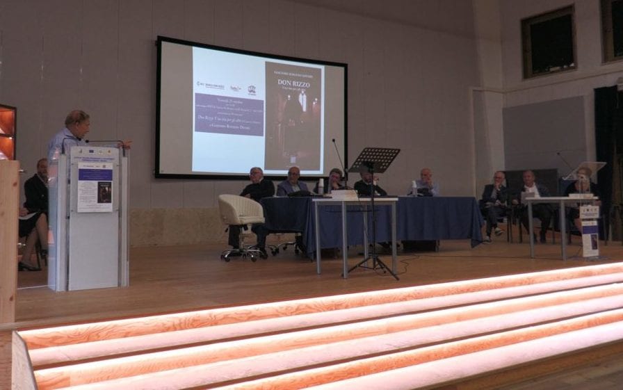 Presentato ad Alcamo il romanzo su don Giuseppe Rizzo, relatori a confronto (Interviste)