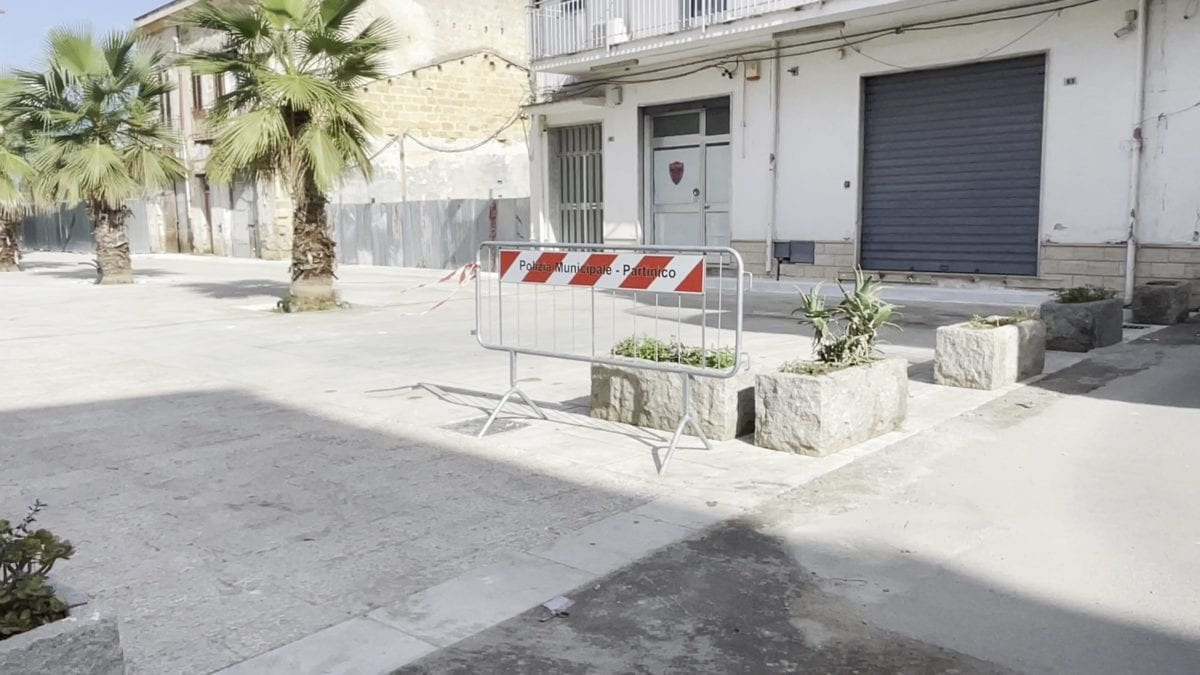Lavori in centro a Partinico, negozianti sul piede di guerra