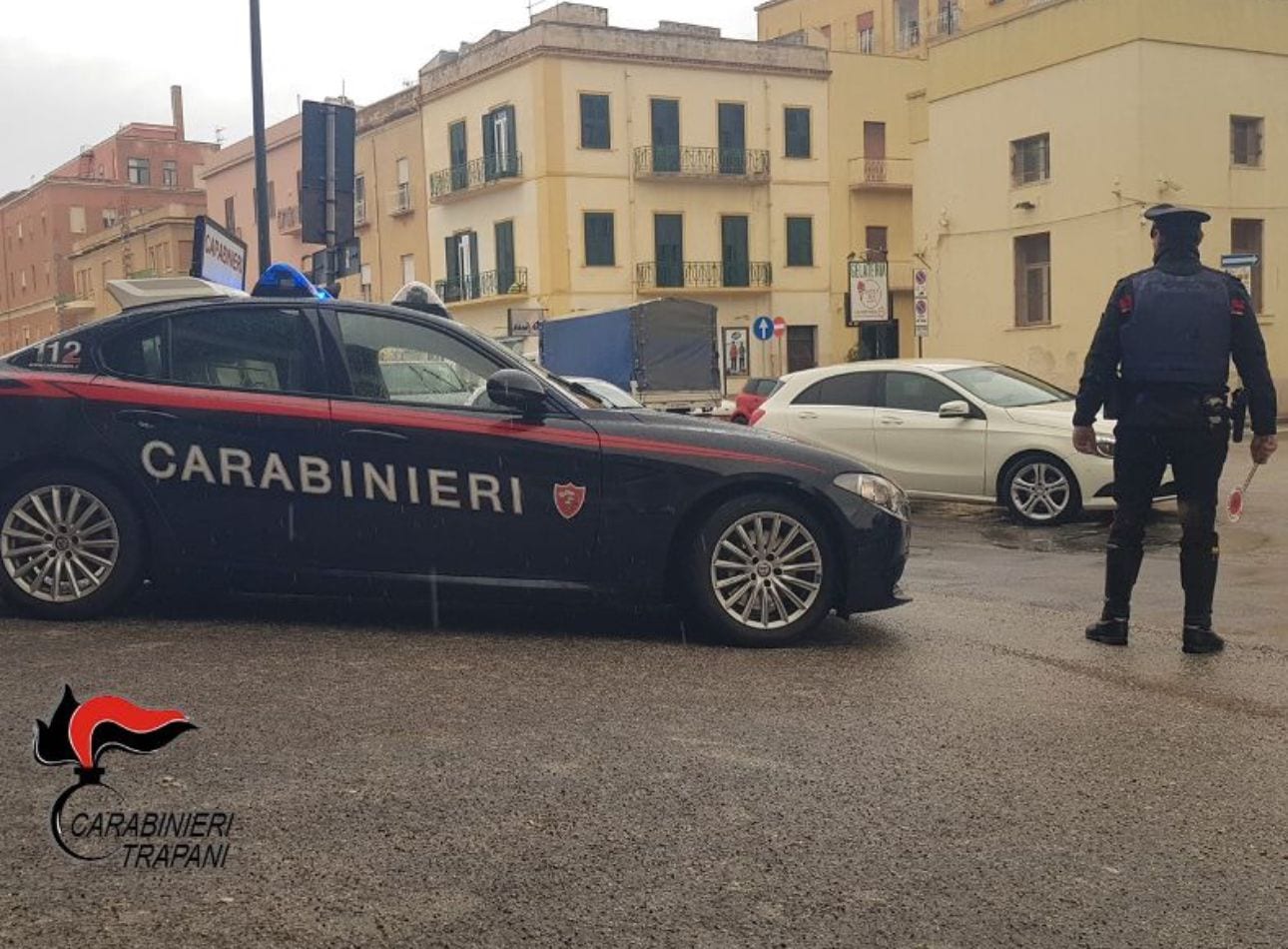 Trapani. Fugge a posto di blocco, ma vien catturato