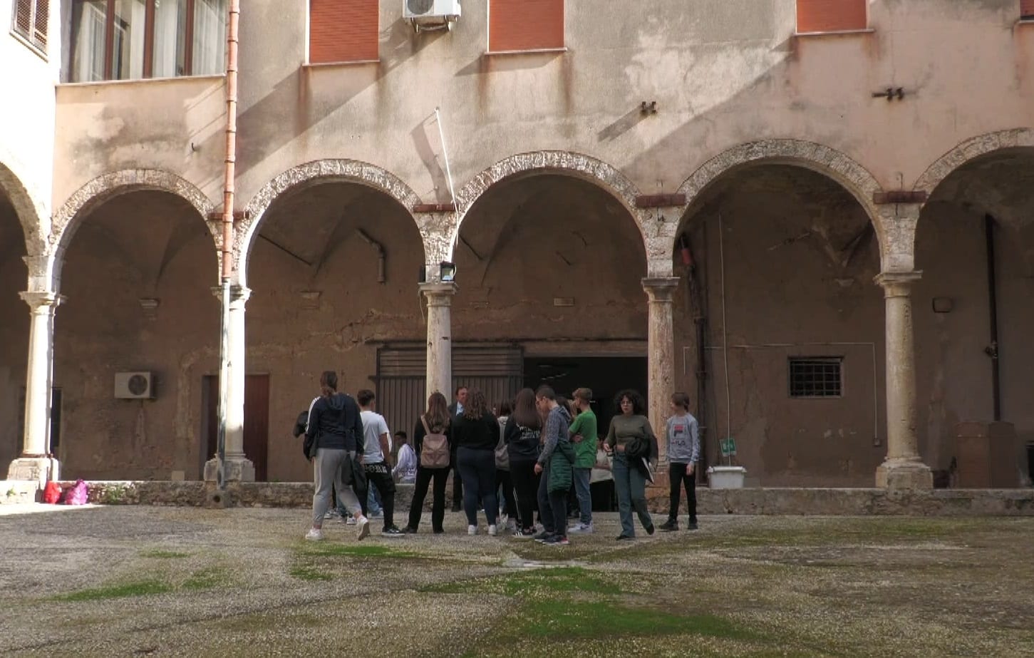 Mattinate Fai. Ad Alcamo ‘La scuola del Gagini’ con gli alunni dell’Istituto ‘Bagolino’ (interviste)