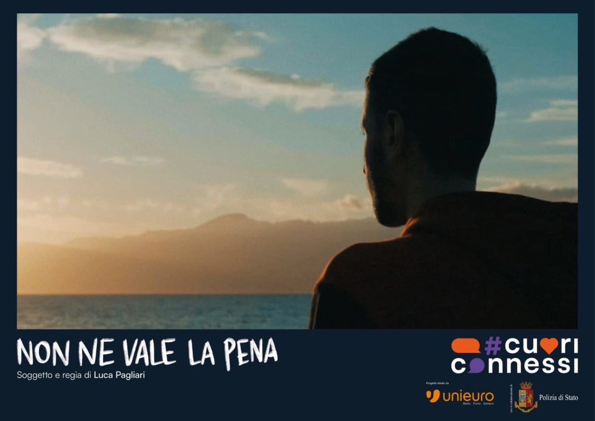 “Non ne vale la pena”, documentario per sensibilizzare i giovani all’uso dei social