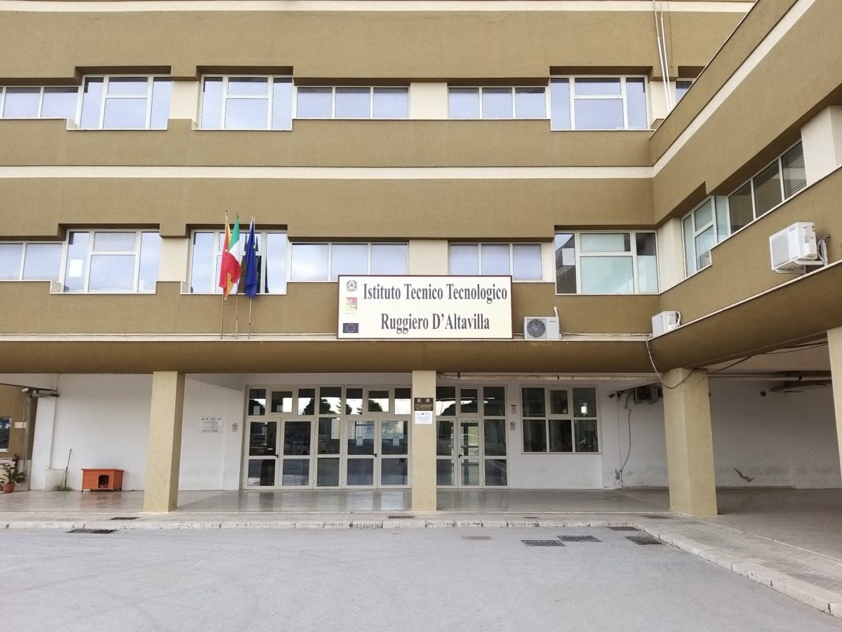 Studenti del ‘D’Altavilla’ di Mazara del Vallo scoprono frode alimentare, amido nella ricotta