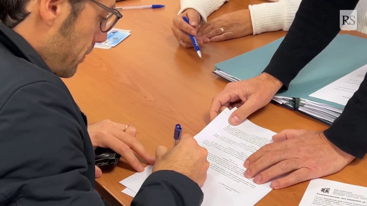 Regione Siciliana, firmano il contratto 246 nuovi impiegati