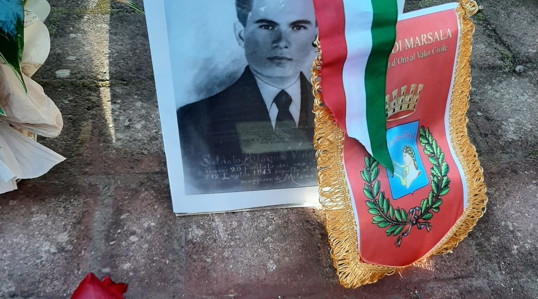 Giorno della Memoria, a Marsala scoperta pietra d’inciampo per Vincenzo Alagna