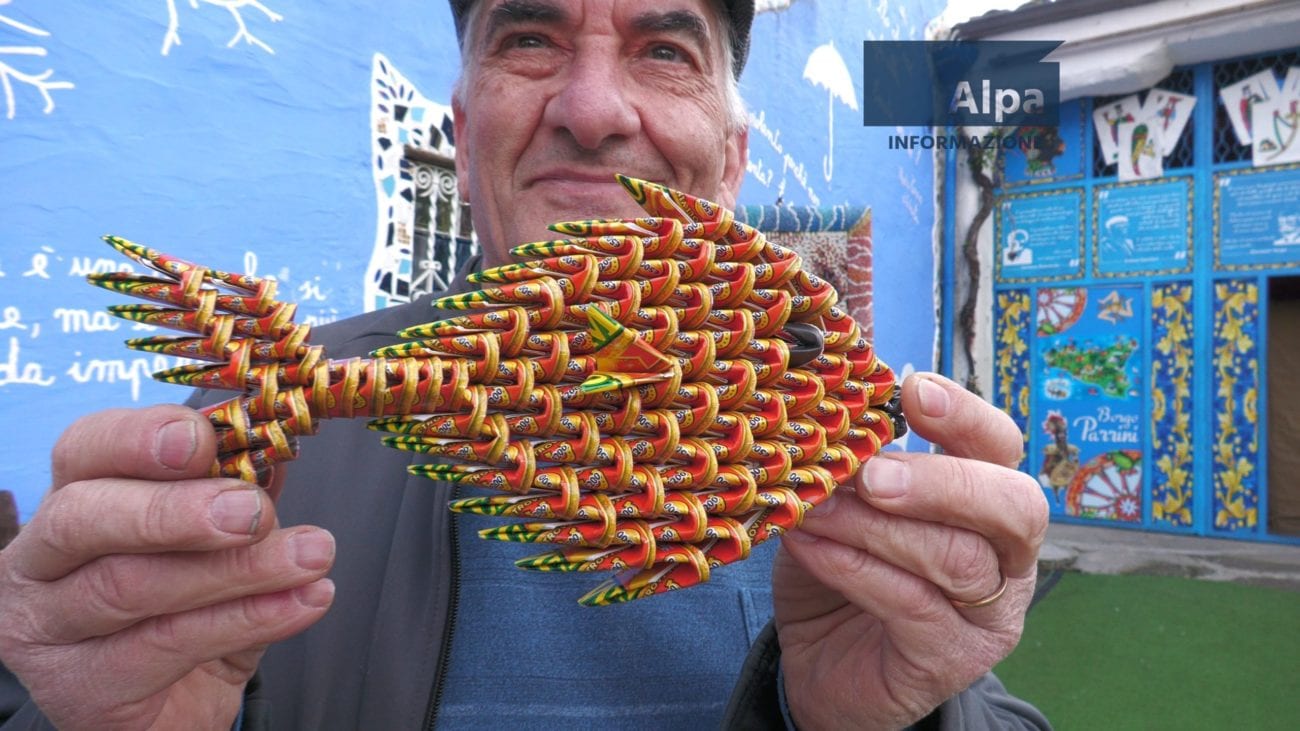 Splendidi ‘origami’ con i ‘Gratta e Vinci’ riciclati. Esposti a Borgo Parrini (Intervista)