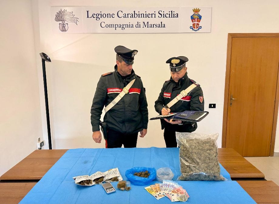 Nascondeva oltre un chilo di marijuana e hashish, arrestato marsalese