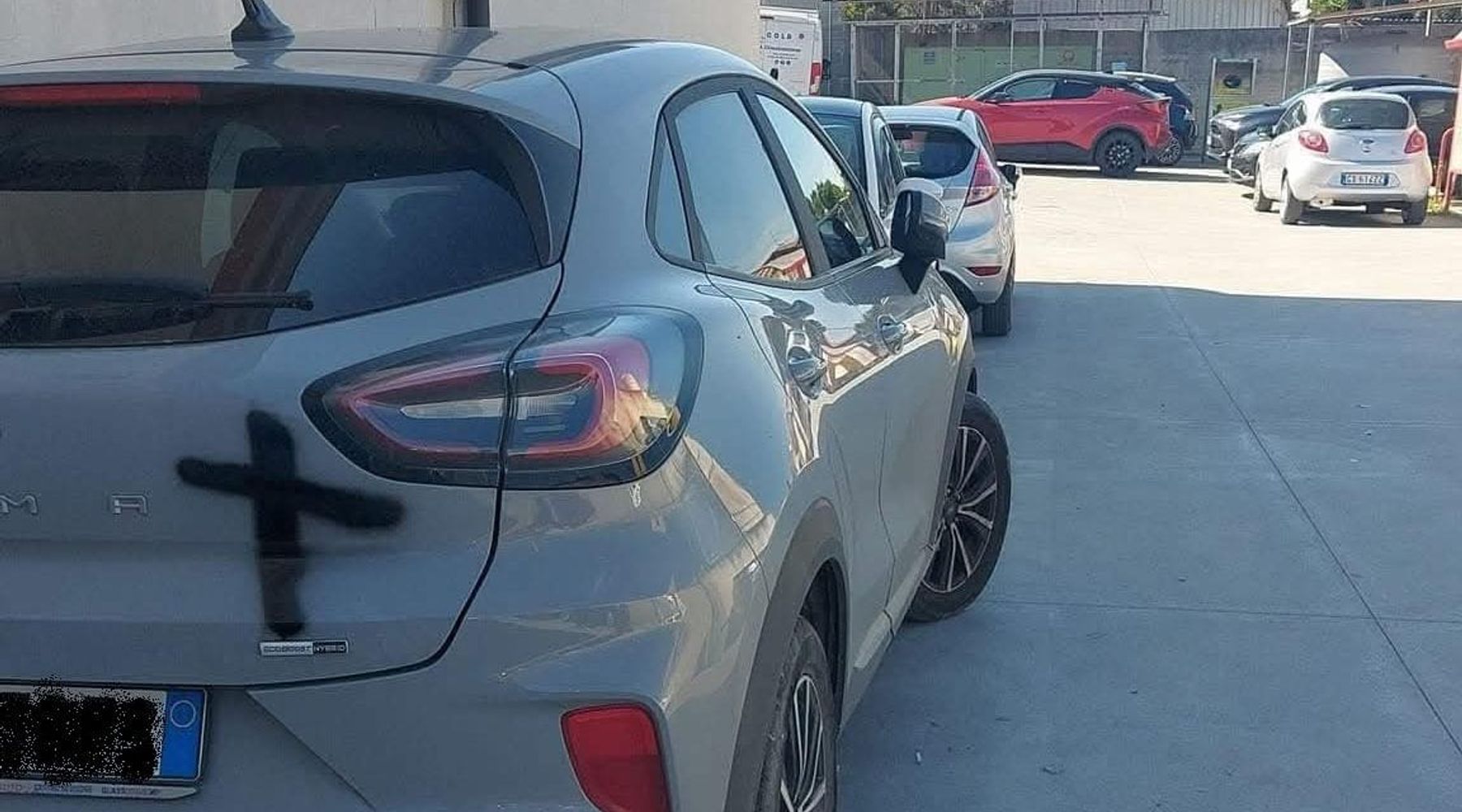 Minacce e auto imbrattata all’assessore partinicese Sollena (VIDEO)