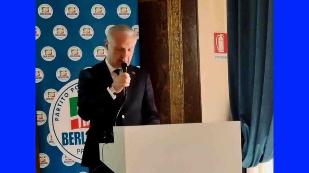 Primo congresso di Forza Italia. L’alcamese Franco D’Angelo è il nuovo segretario (Intervista)