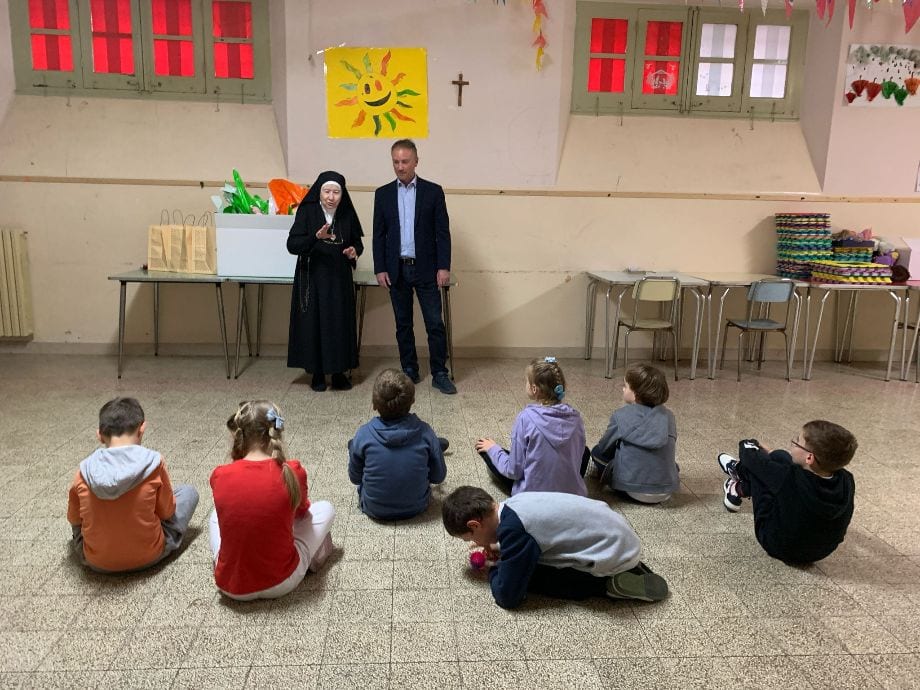 Uova e colombe all’istituto Incoronata di Erice, il gesto dell’Ordine dei Medici (VIDEO)