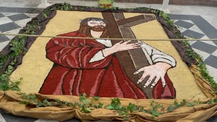 Li “cutri di padre Alesi” per ricordare Cristo Morto