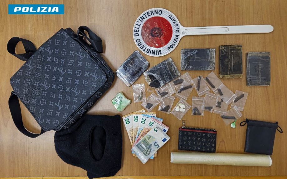 Arresti ad Alcamo per spaccio e detenzione di droga