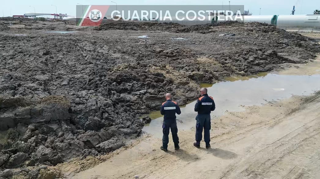 Dragaggio porto di Trapani, presunto sistema illecito di gestione dei fanghi