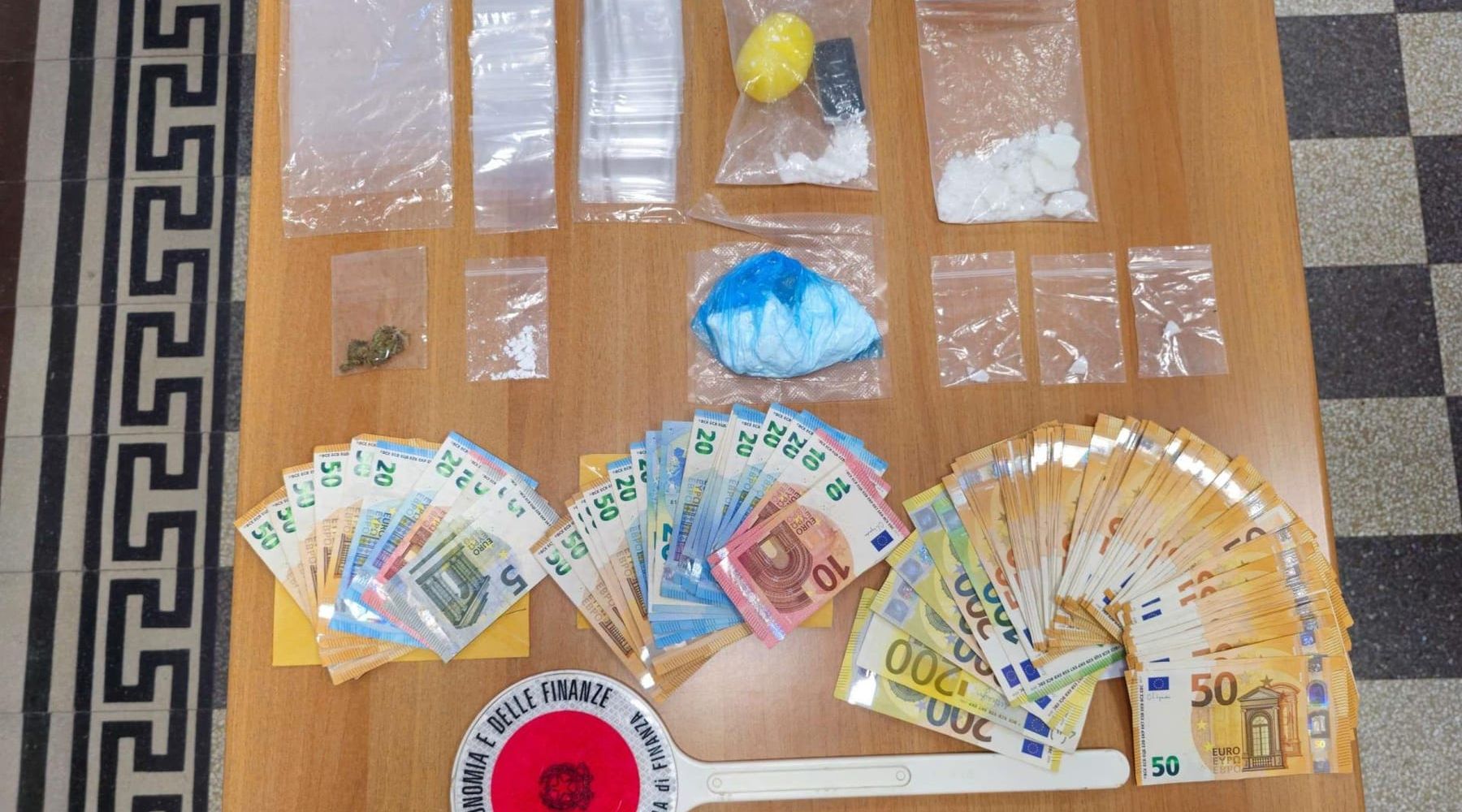 Detenzione e spaccio di cocaina, arrestati due mazaresi