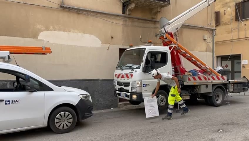Nuovi punti luce, installati ad Alcamo 30 pali e presto altri 30