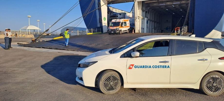 Partorisce sul traghetto Tunisi – Civitavecchia, mamma e bambino trasportati all’ospedale di Trapani
